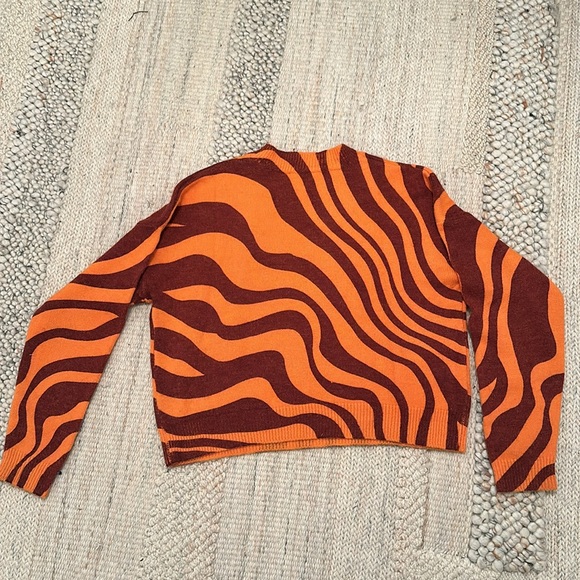 Zara Psychedelic Wavy Swirl knit sweater - Picture 4 of 4